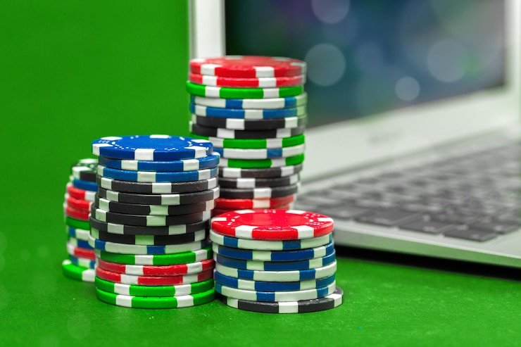 Penggunaan smartphone untuk akses mudah fitur responsible gaming 200m
